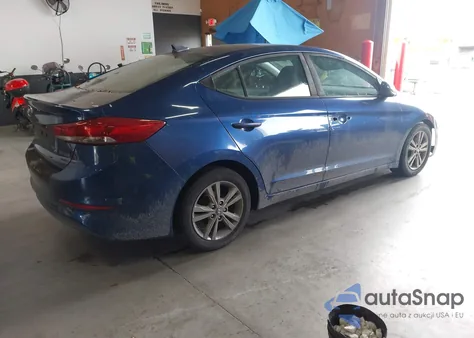 2017 Hyundai Elantra Se z USA, uszkodzony, nr VIN 5NPD84LF7HH124136